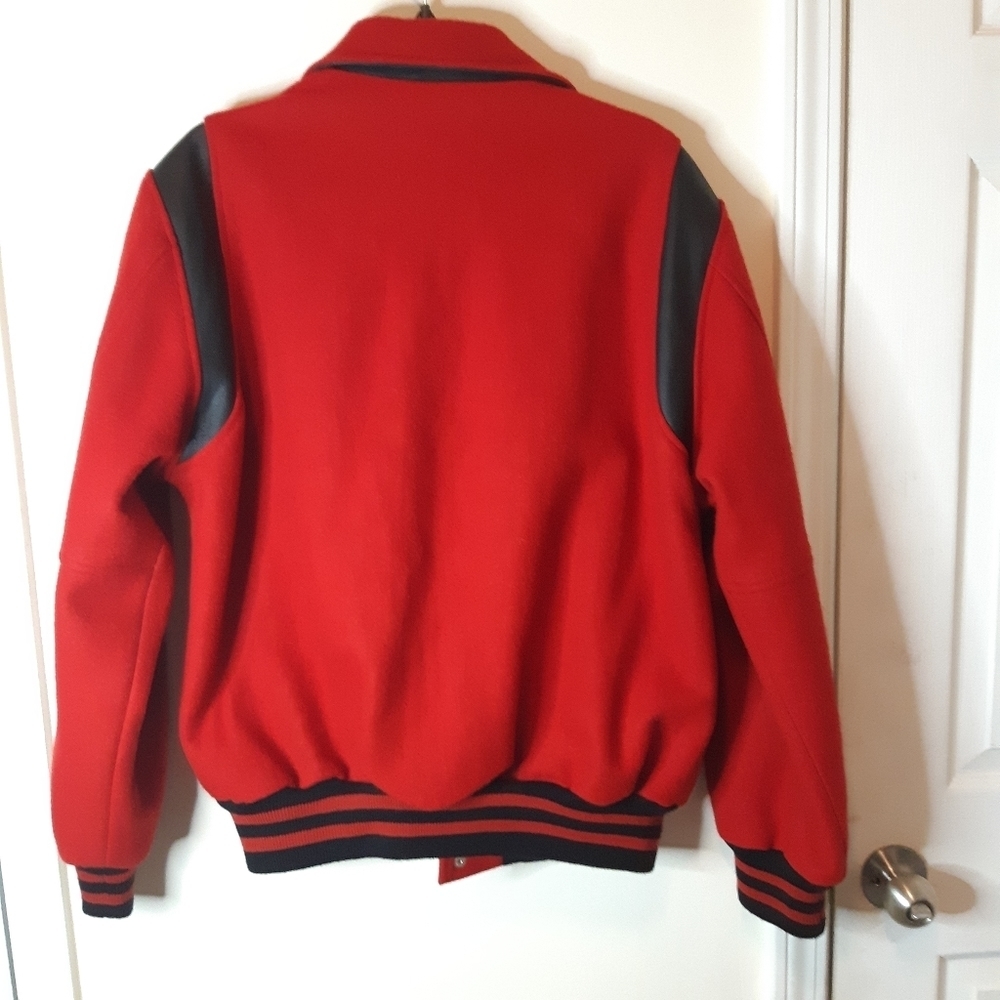 Stewart & strauss red and black jacket - Picture 3 of 12